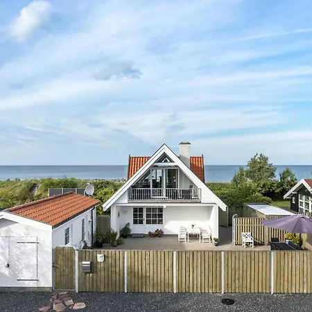 Stunning In With Wifi Holiday home